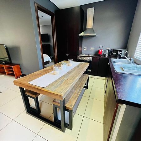 Tredenham Boutique Hotel Bloemfontein Exterior foto A kitchen in a hotel