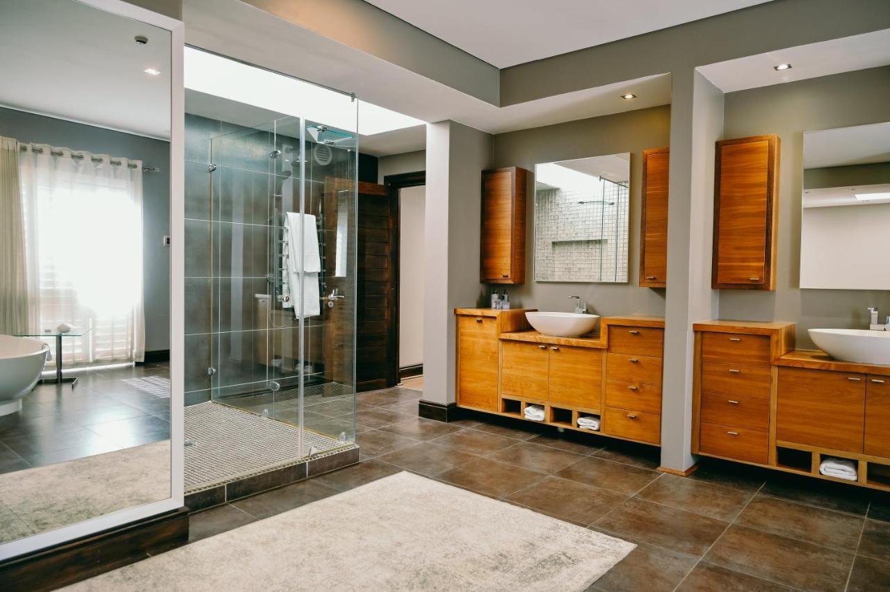 Tredenham Boutique Hotel Bloemfontein Exterior foto Bathroom