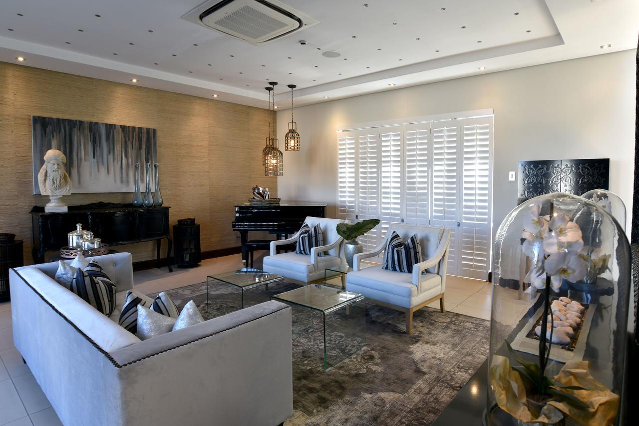 Tredenham Boutique Hotel Bloemfontein Exterior foto Interior of a home in the suburb of Waterfall, Gauteng, South Africa