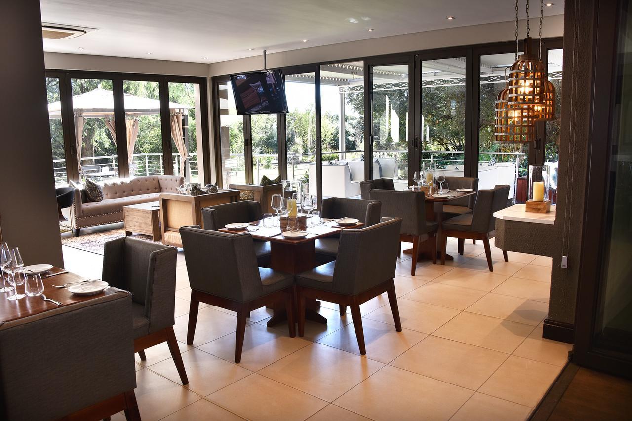 Tredenham Boutique Hotel Bloemfontein Exterior foto The interior of the restaurant
